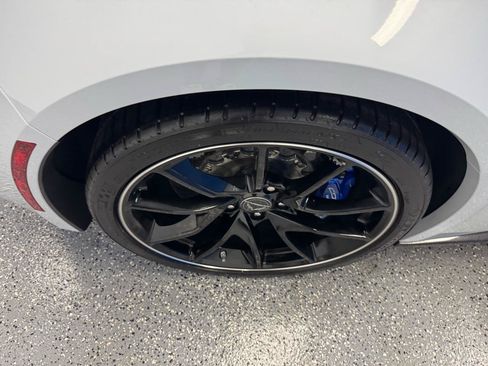 Used 2018 Chevrolet Corvette Z06 w/ Carbon 65 Edition RWD image 26