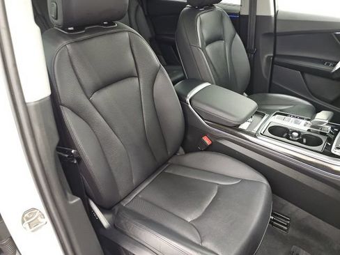 Used 2023 Audi Q7 3.0T Premium Plus AWD/4WD image 42
