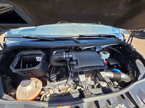 Used 2019 Mercedes-Benz Sprinter 144 image 18