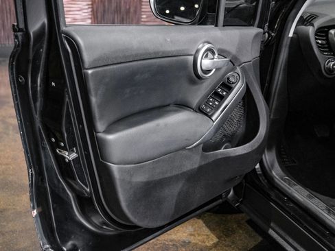 Used 2018 FIAT 500X Trekking image 35