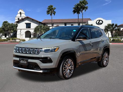 Used 2022 Jeep Compass Limited w/ Elite Group image 5