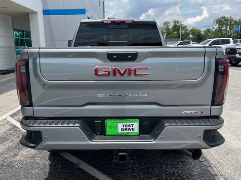 New 2026 GMC Sierra 2500 AT4 w/ AT4 Premium Plus Package AWD/4WD image 7
