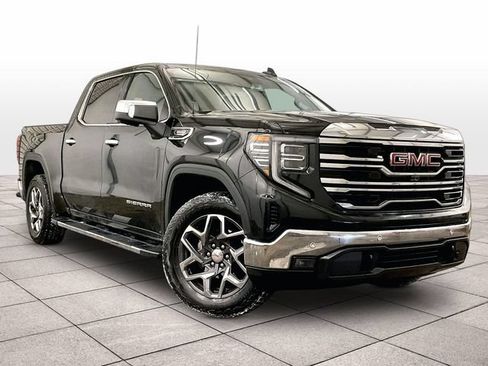 Used 2022 GMC Sierra 1500 SLT w/ SLT Premium Plus Package AWD/4WD image 2