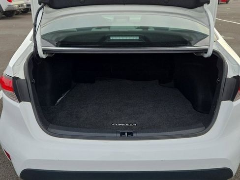 Used 2020 Toyota Corolla LE image 24