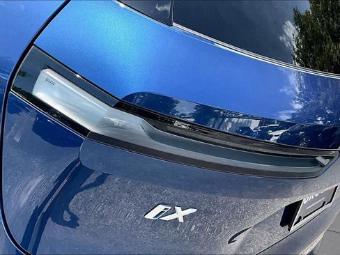 Used 2024 BMW iX xDrive50 w/ Sport Package AWD/4WD image 28