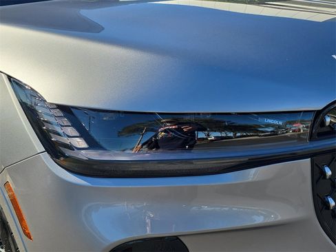 Certified 2024 Lincoln Nautilus Reserve w/ Equipment Group 203A image 6