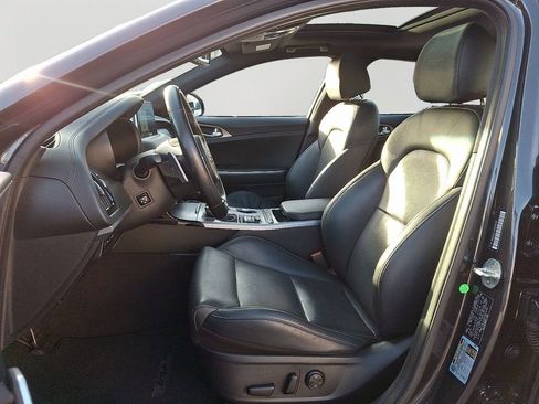 Used 2019 Kia Stinger GT1 image 14