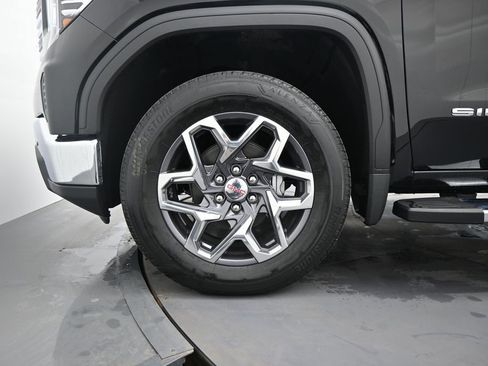 New 2026 GMC Sierra 1500 SLT w/ SLT Premium Plus Package image 8