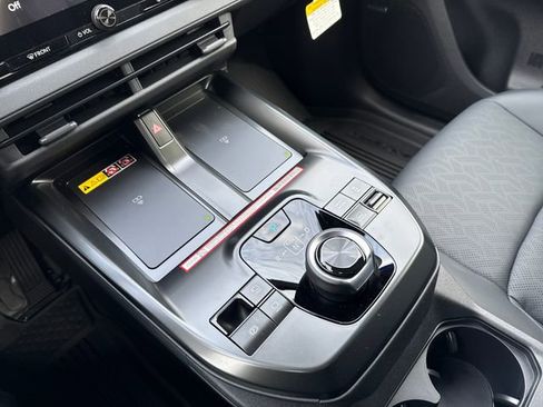 New 2026 Subaru Solterra image 28