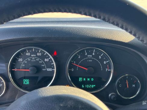 Used 2018 Jeep Wrangler Unlimited Sport S image 26