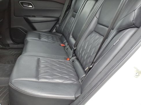 Used 2021 Nissan Rogue Platinum AWD/4WD image 8