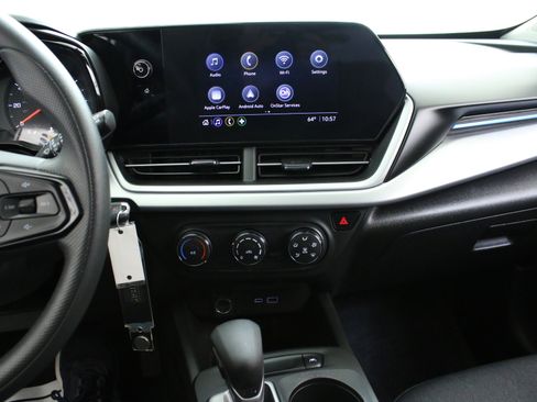 Used 2024 Chevrolet Trax LS FWD image 19