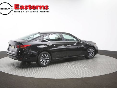 Used 2023 Nissan Altima 2.5 SV FWD image 41