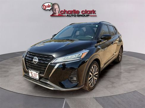 Used 2023 Nissan Kicks SR w/ SR Premium Package image 1