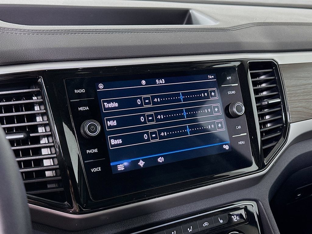 Used 2023 Volkswagen Atlas SE w/ Panoramic Sunroof Package FWD image 14