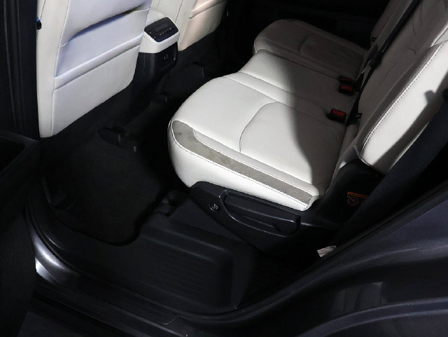 Used 2022 Nissan Pathfinder SL AWD/4WD image 30