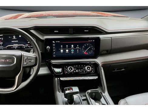 Used 2024 GMC Sierra 1500 AT4 w/ Technology Package image 7