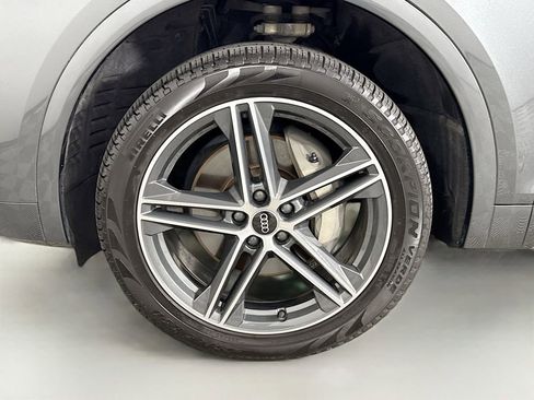 Used 2021 Audi Q5 e Premium Plus w/ Premium Plus Package image 31