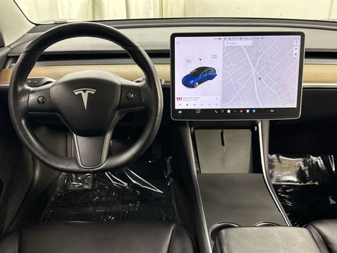 Used 2018 Tesla Model 3 Long Range RWD image 34