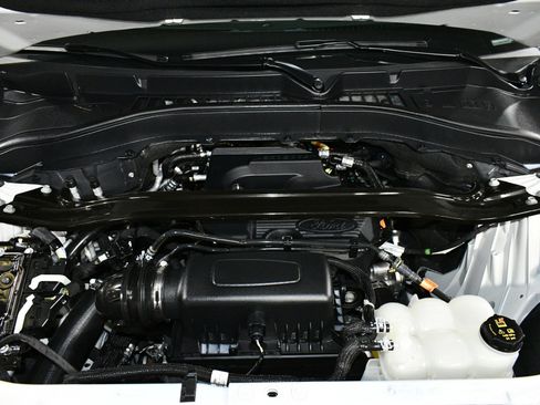 Used 2020 Ford Explorer Limited w/ Class III Trailer Tow Package image 93