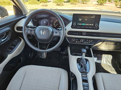 Used 2025 Honda HR-V LX image 23