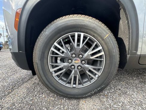 New 2026 Chevrolet Traverse LT image 4