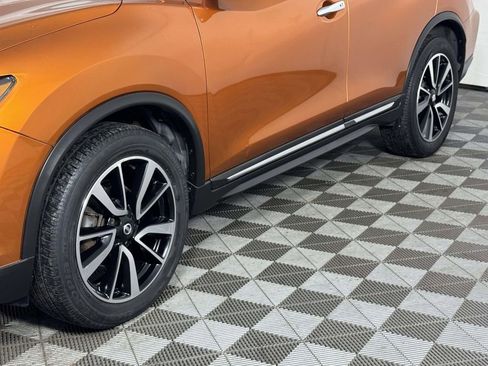 Used 2017 Nissan Rogue SL w/ SL Premium Package AWD/4WD image 13