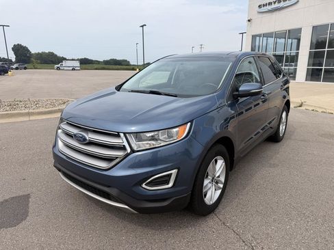 Used 2018 Ford Edge SEL w/ Equipment Group 201A AWD/4WD image 7