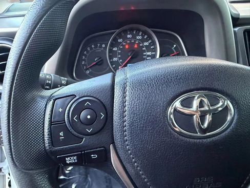 Used 2014 Toyota RAV4 XLE AWD/4WD image 18