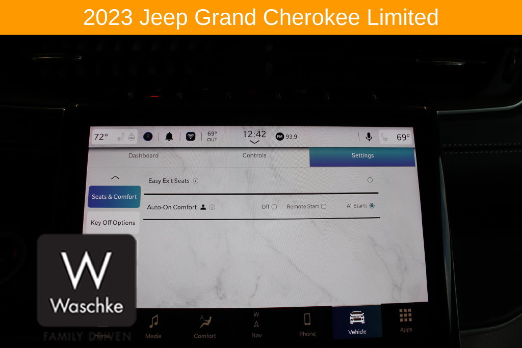 Used 2023 Jeep Grand Cherokee Limited w/ Trailer Tow Prep Group (B) AWD/4WD image 62