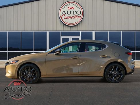 Used 2024 MAZDA MAZDA3 s image 4
