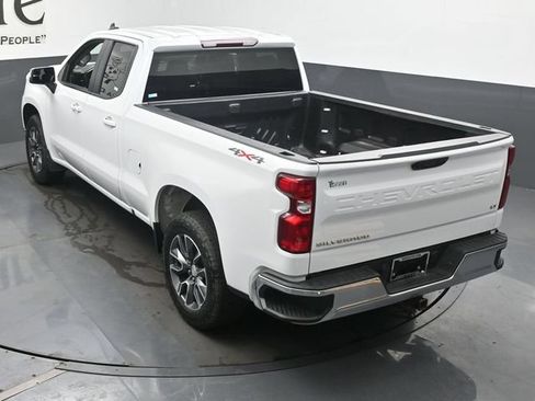 Used 2023 Chevrolet Silverado 1500 LT AWD/4WD image 37