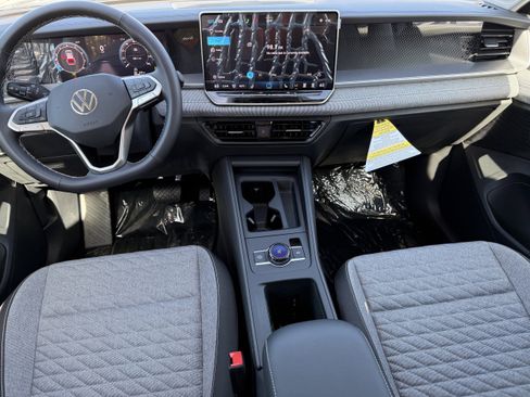 New 2025 Volkswagen Tiguan S image 14