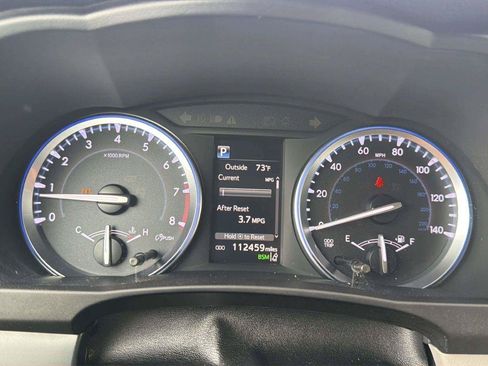 Used 2017 Toyota Highlander XLE AWD/4WD image 28