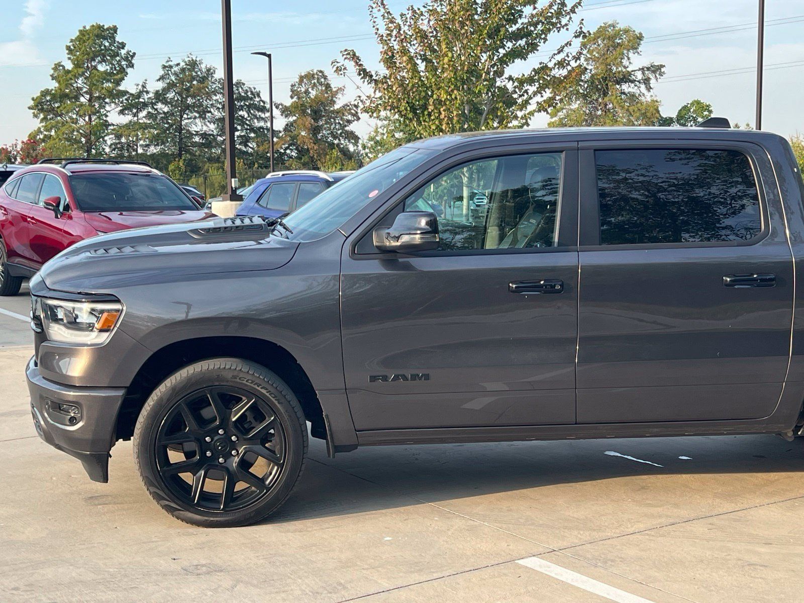 Used 2024 RAM 1500 Laramie AWD/4WD image 13