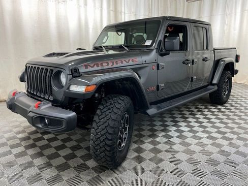 Used 2023 Jeep Gladiator Mojave w/ Cold Weather Group image 15