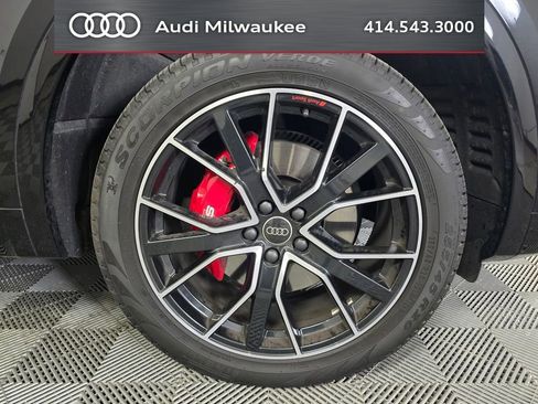 Used 2025 Audi SQ5 Premium Plus AWD/4WD image 2