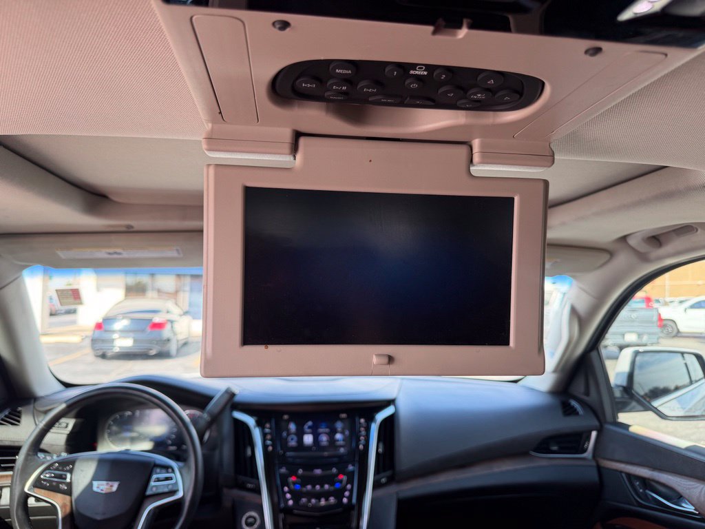 Used 2016 Cadillac Escalade Luxury RWD image 24