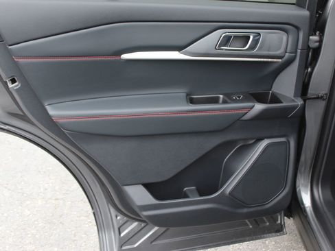 New 2026 Ford Explorer ST-Line w/ ST-Line Street Pack image 20