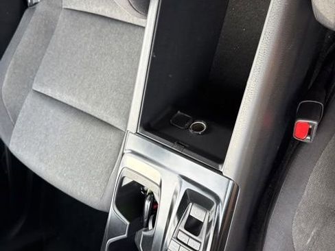 Used 2025 Toyota Camry LE image 29