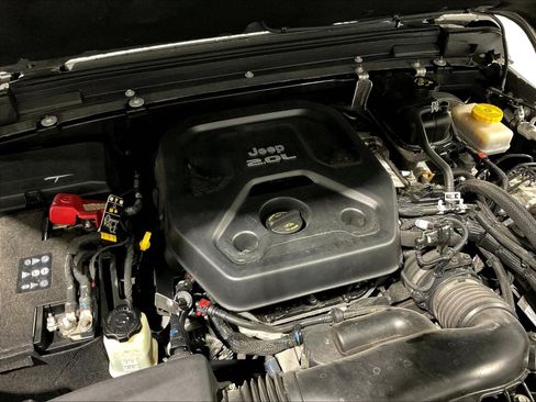 Used 2021 Jeep Wrangler Unlimited Sport AWD/4WD image 30