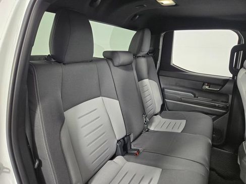 Used 2025 Toyota Tacoma TRD Sport AWD/4WD image 17