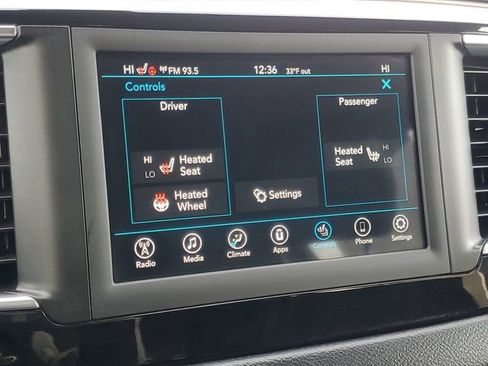 Used 2019 Chrysler Pacifica Touring-L image 19