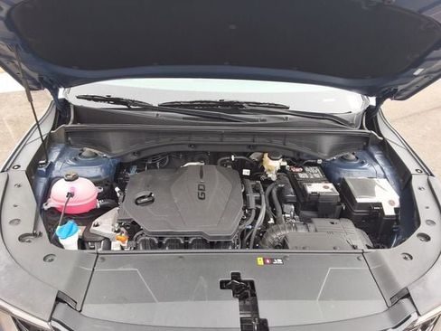 Used 2025 Kia Sorento S image 13