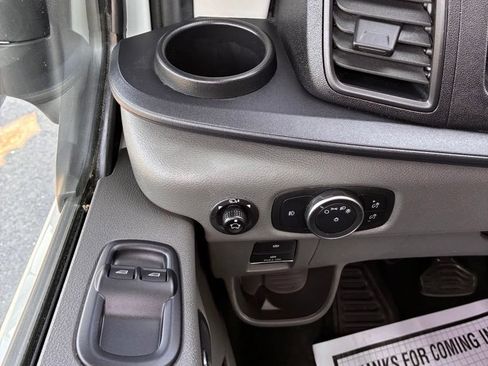 Used 2024 Ford Transit 350 XLT RWD image 29