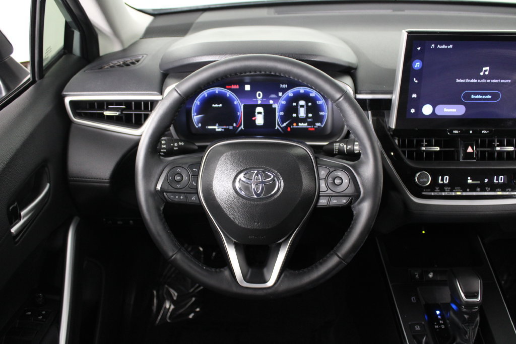 Used 2026 Toyota Corolla Cross XLE AWD/4WD image 9