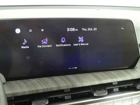 Used 2024 Kia Telluride EX w/ EX Captain's Chair Package image 35