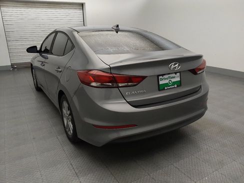 Used 2018 Hyundai Elantra SEL FWD image 5