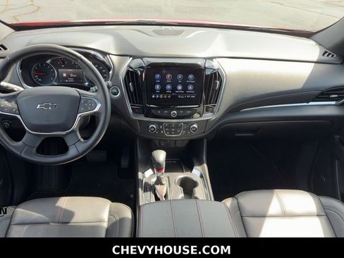 Used 2023 Chevrolet Traverse RS AWD/4WD image 12