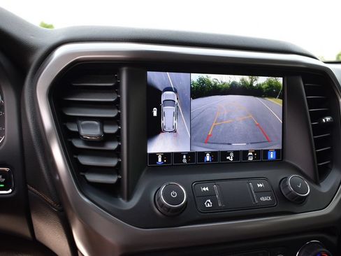 Used 2023 GMC Acadia AT4 w/ Technology Package AWD/4WD image 22